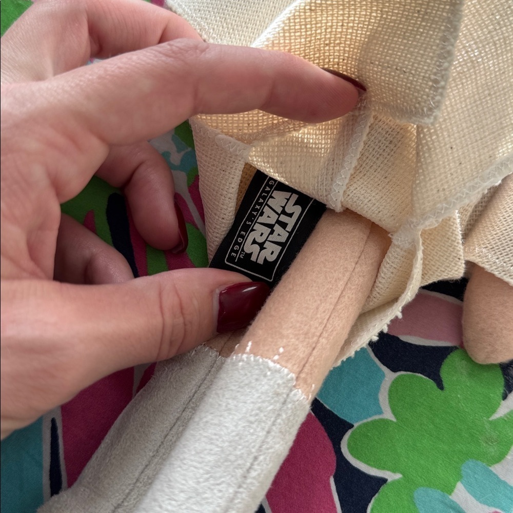 Disney Parks Star Wars: Galaxy's Edge Princess Leia Plush - Picture 5 of 7
